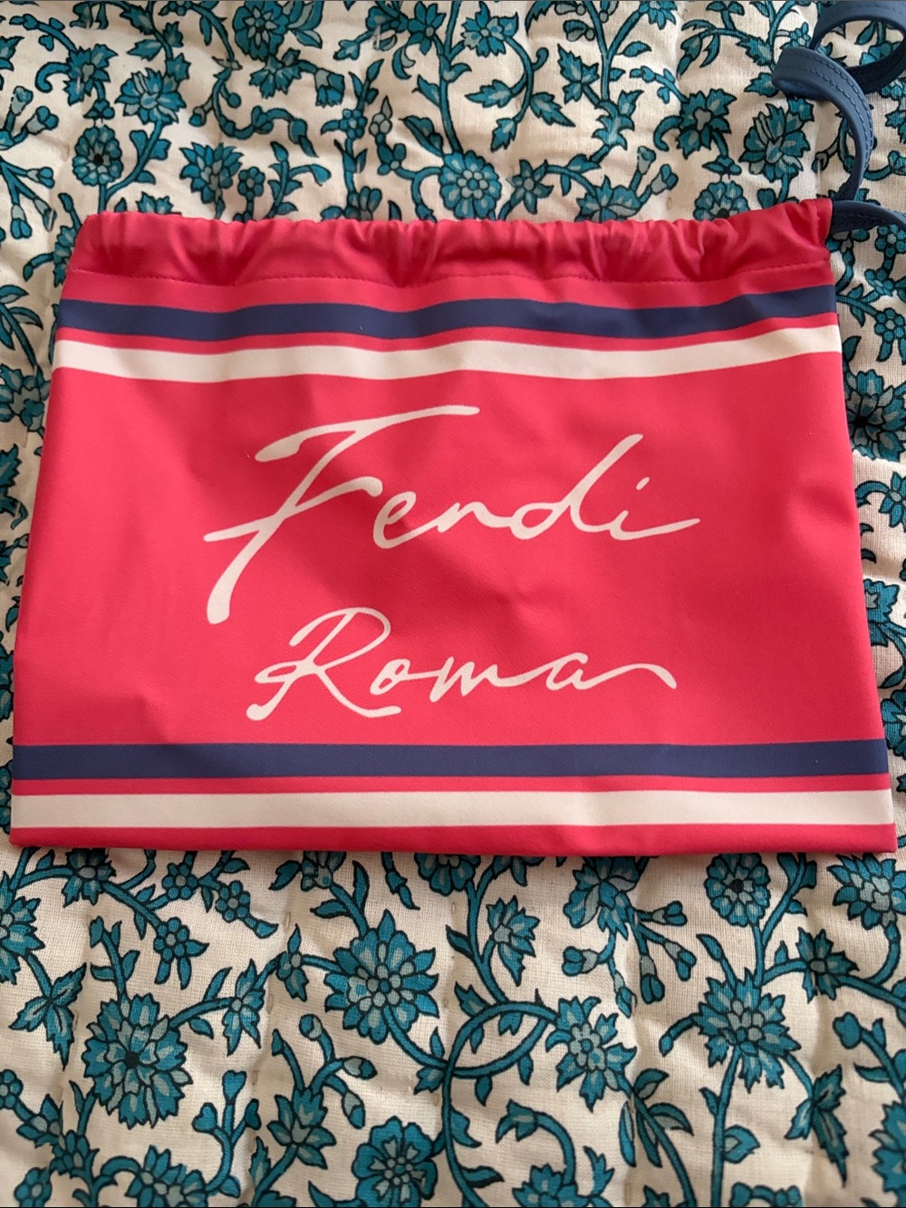 Fendi Pink Drawstring Pouch with Navy Accents - Picture 2 of 11